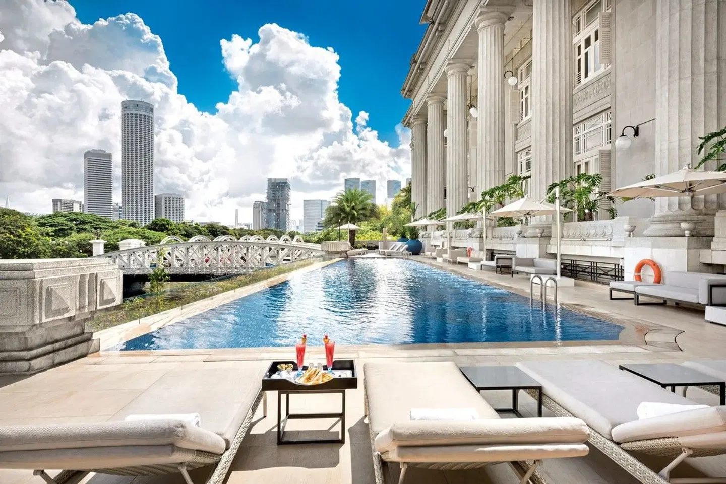 The Fullerton Hotel Singapore OUTDOOR_POOL