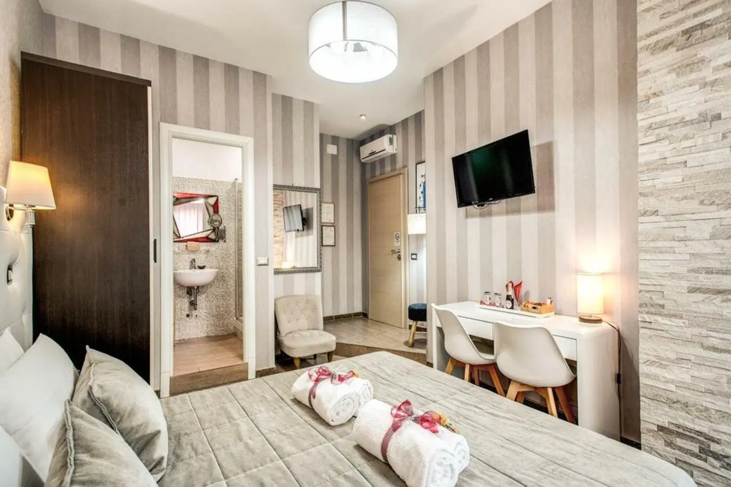 Santamaggiore Inn ROOM_EXAMPLE