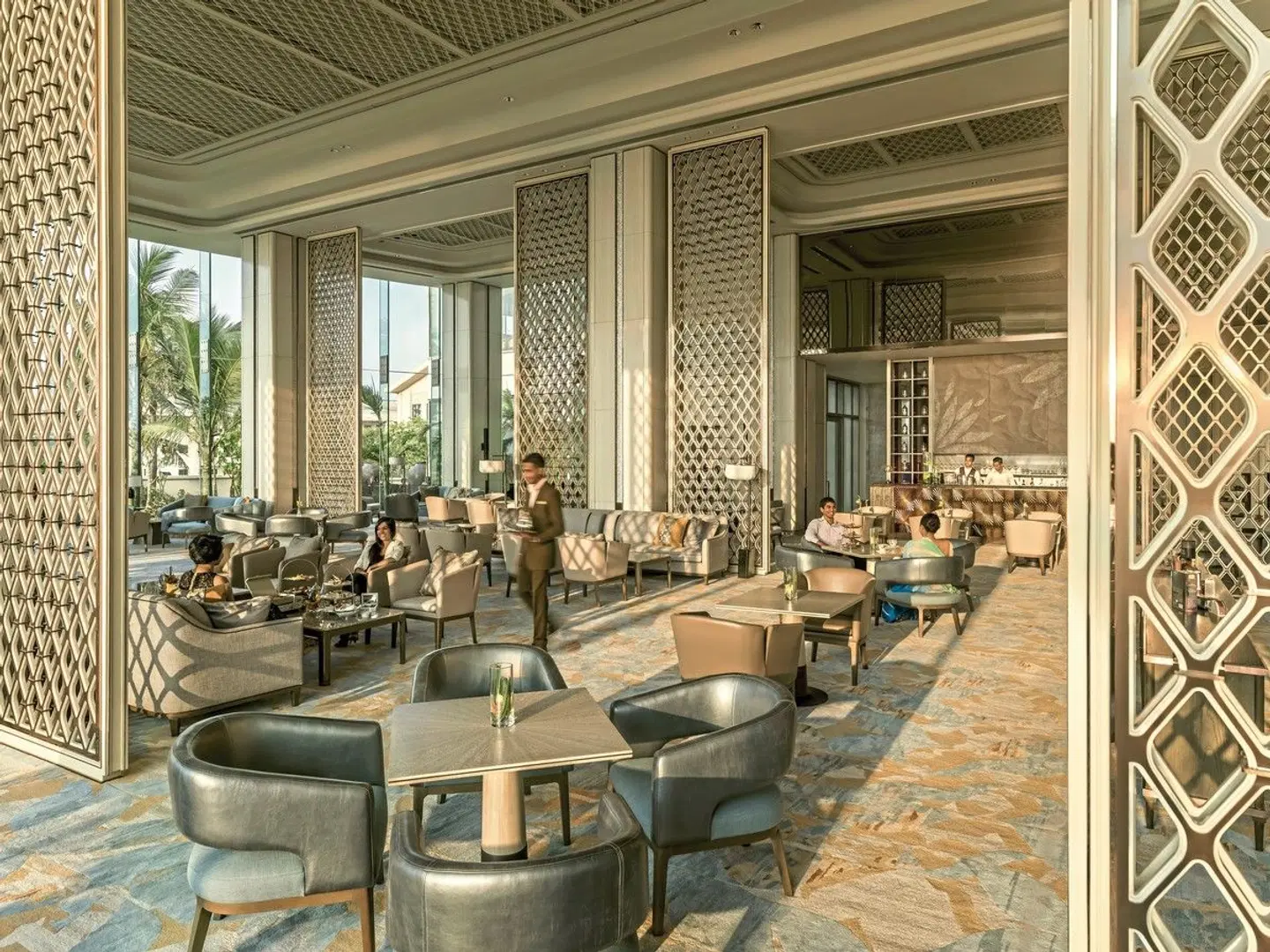 Shangri-La Colombo Bar