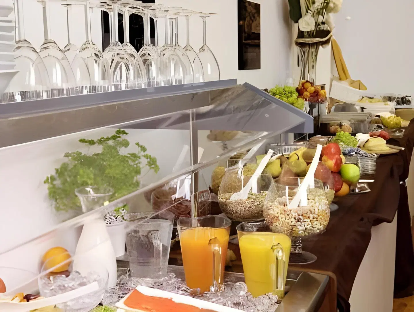 City Apart Restaurant