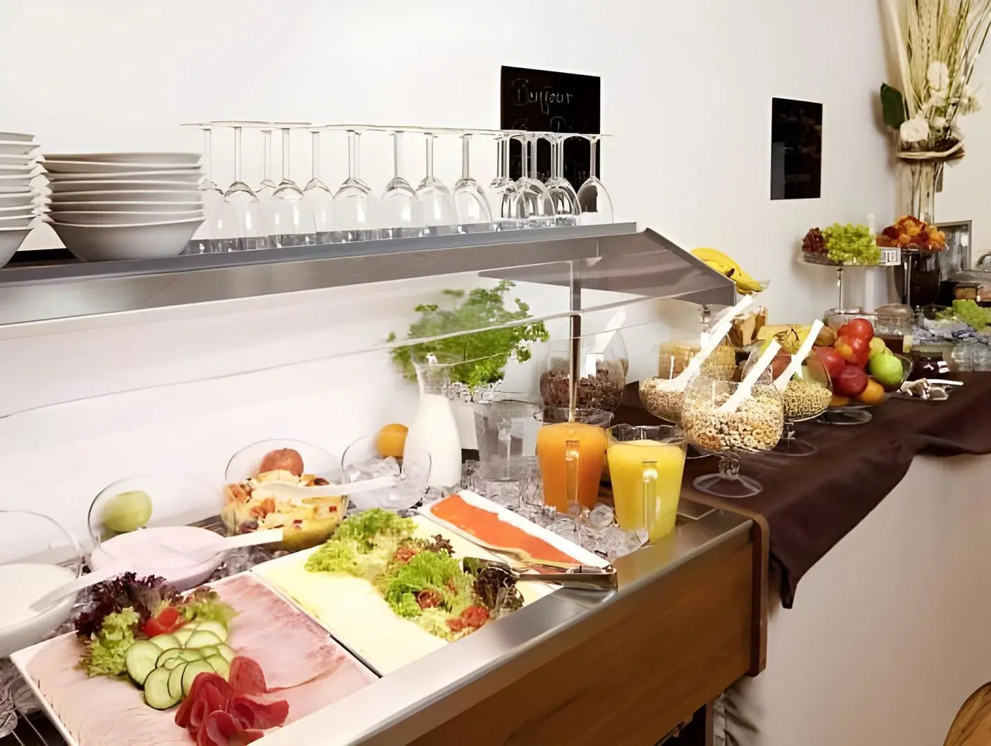 City Apart Restaurant