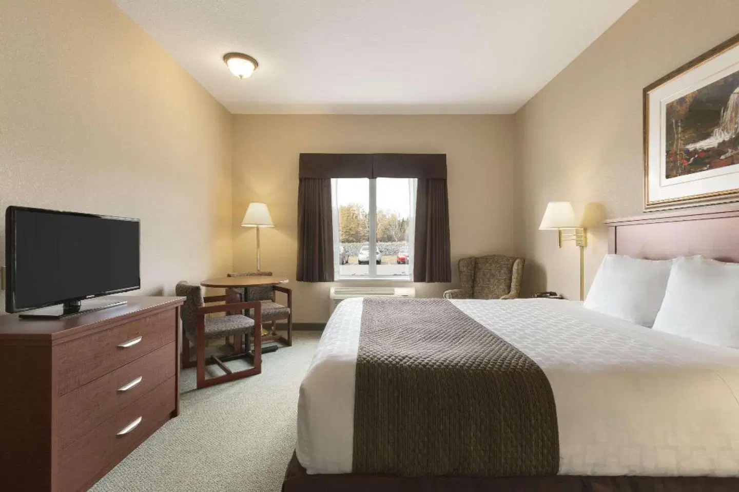 Days Inn Thunder Bay North ROOM_EXAMPLE