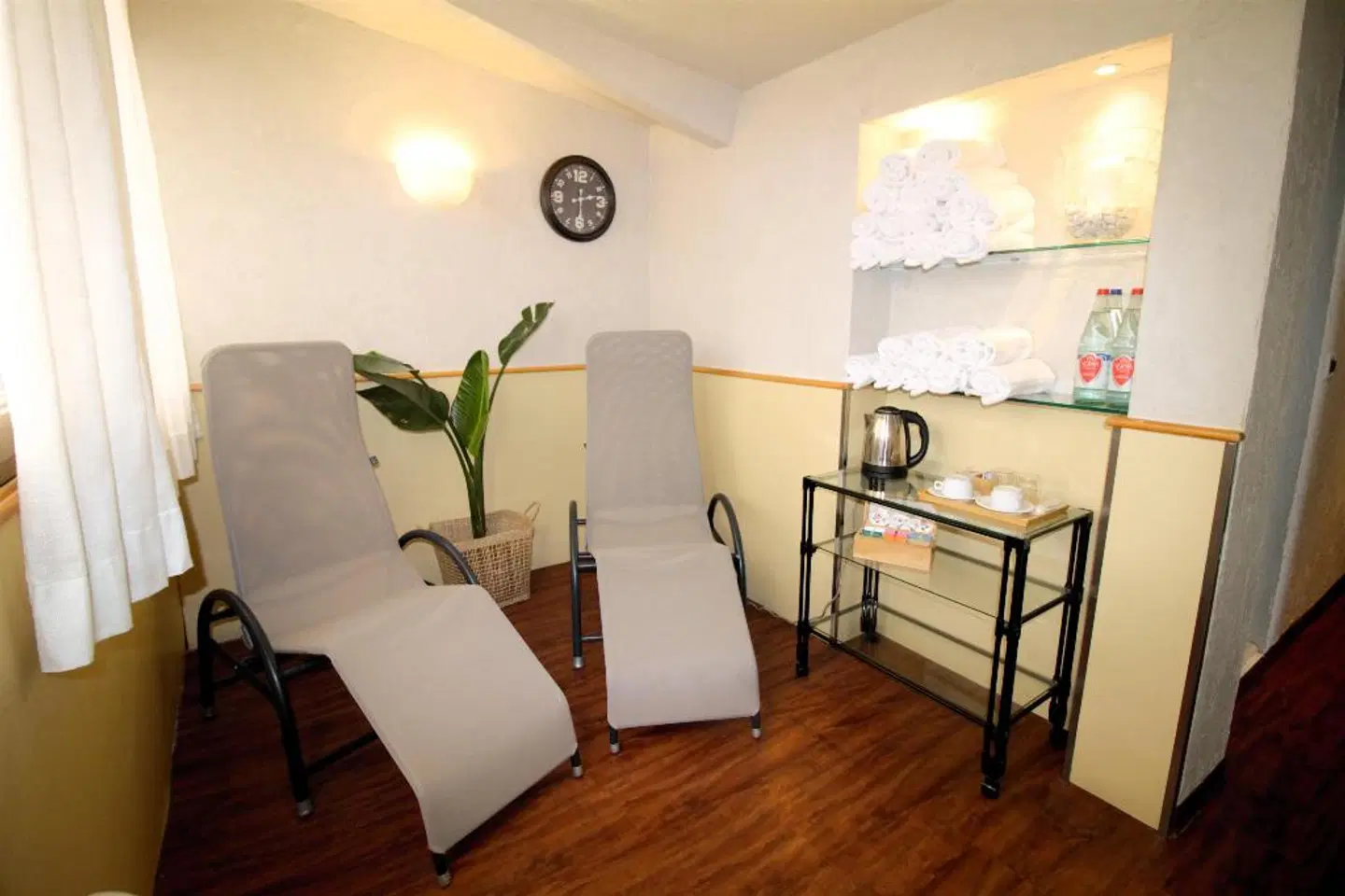 Minerva ROOM_EXAMPLE