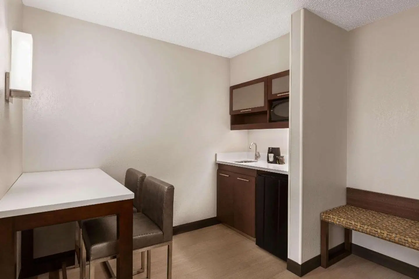 Ramada by Wyndham Suites Orlando Airport ROOM_EXAMPLE