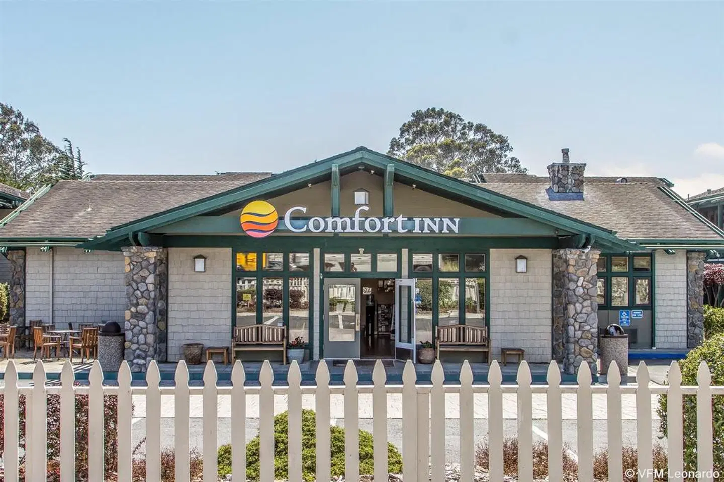 Quality Inn Half Moon Bay/Miramar Beach EXTERIOR