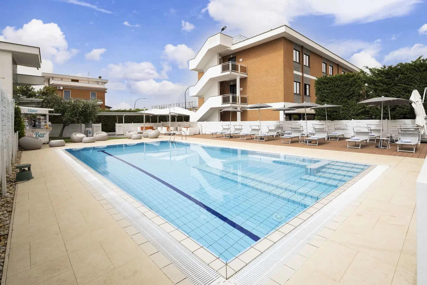 Best Western Hotel Rome Airport OUTDOOR_POOL