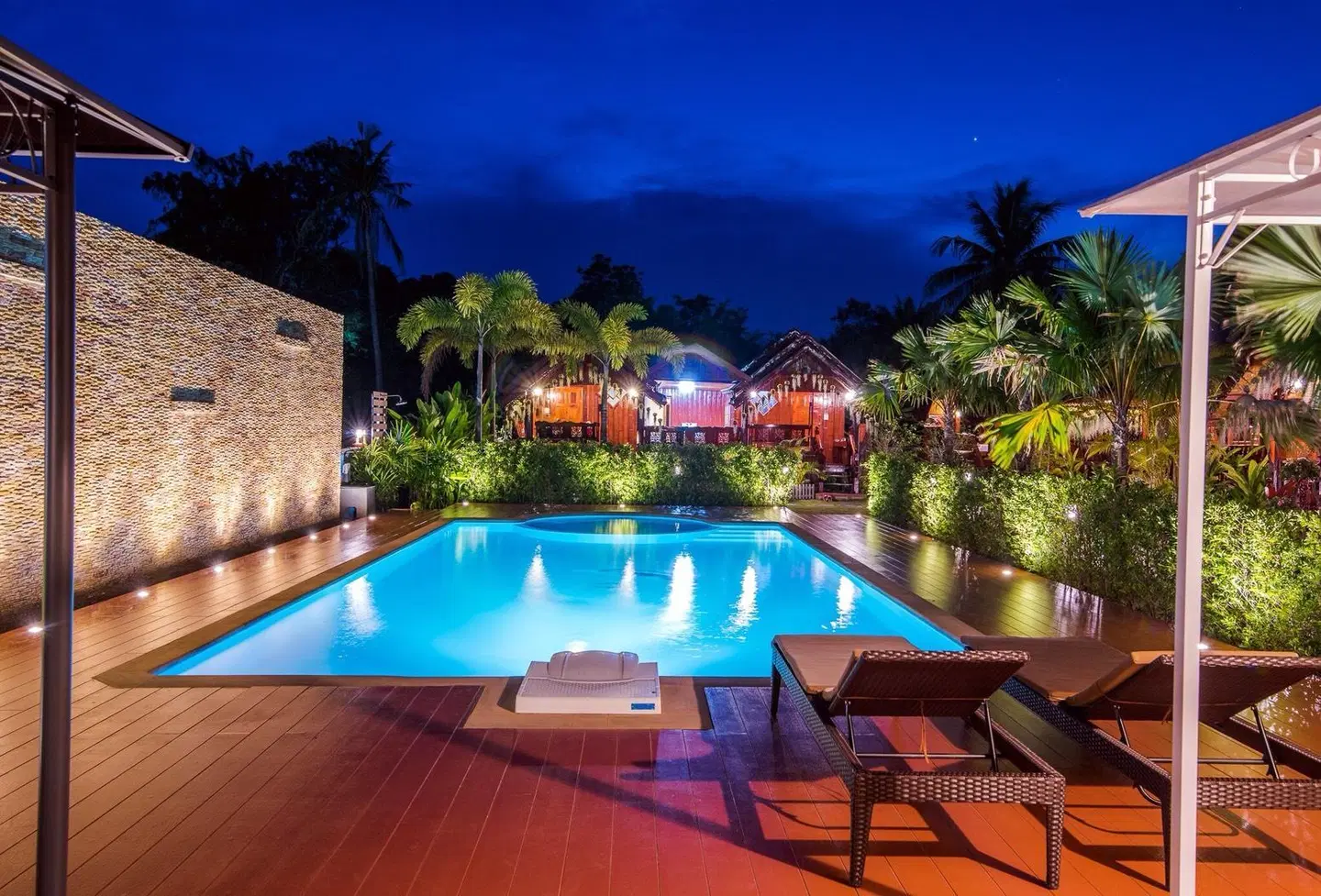 wisahome hua hin OUTDOOR_POOL