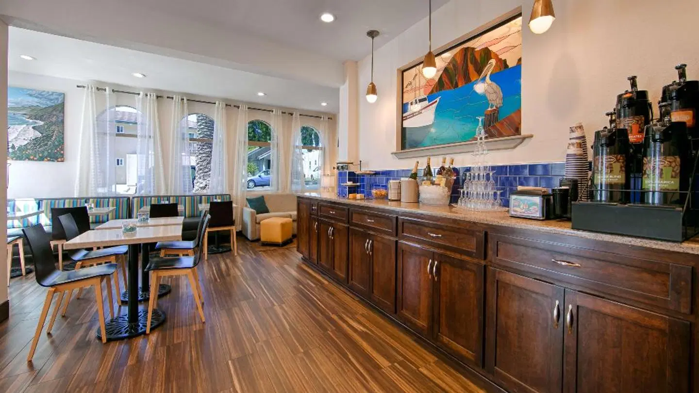 Best Western Plus San Marcos Inn Bar