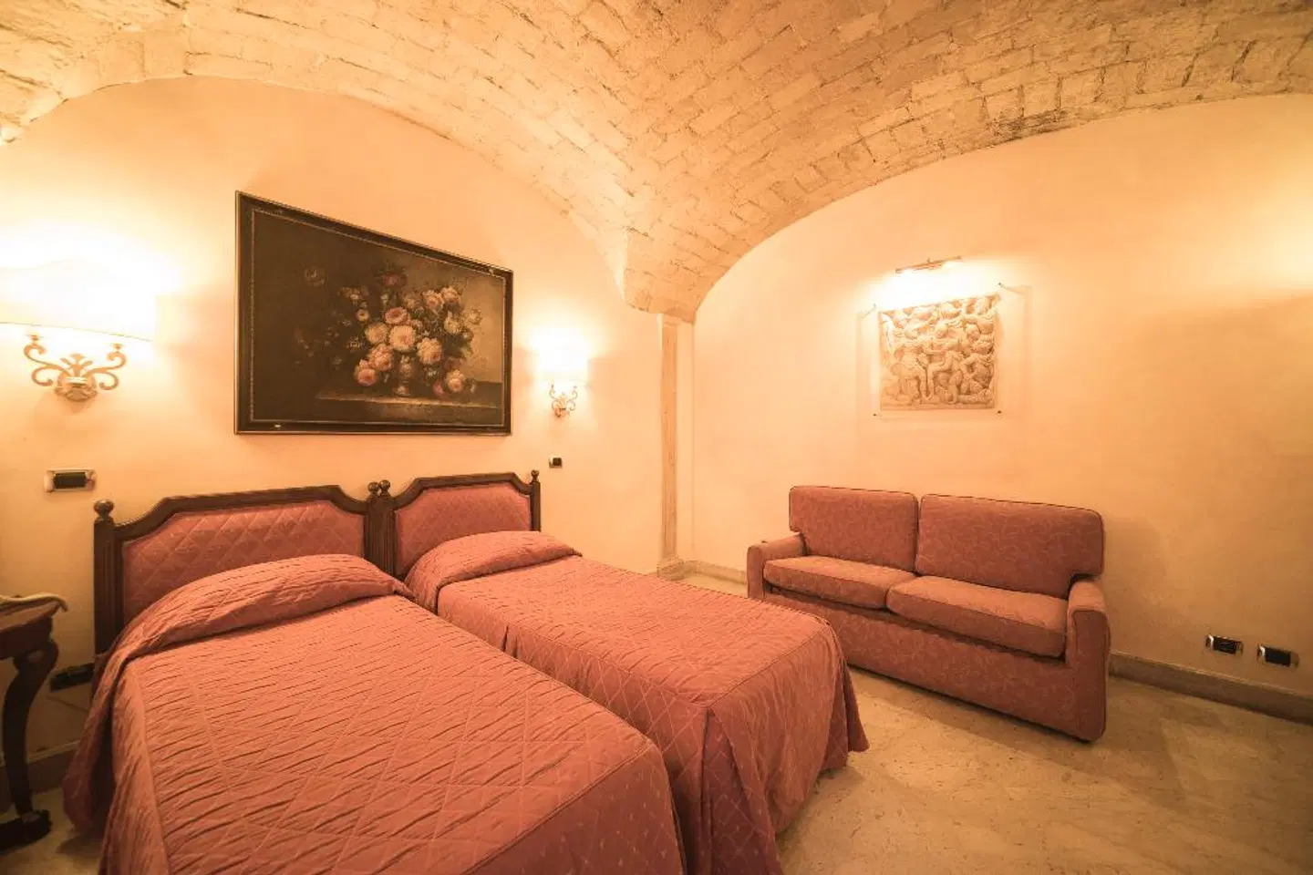 Donatello ROOM_EXAMPLE