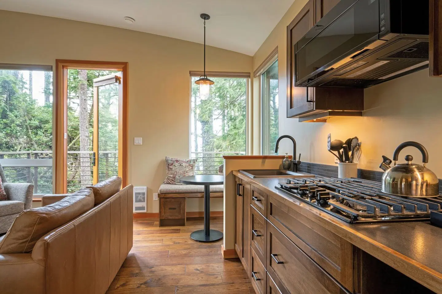 Middle Beach Lodge ROOM_EXAMPLE