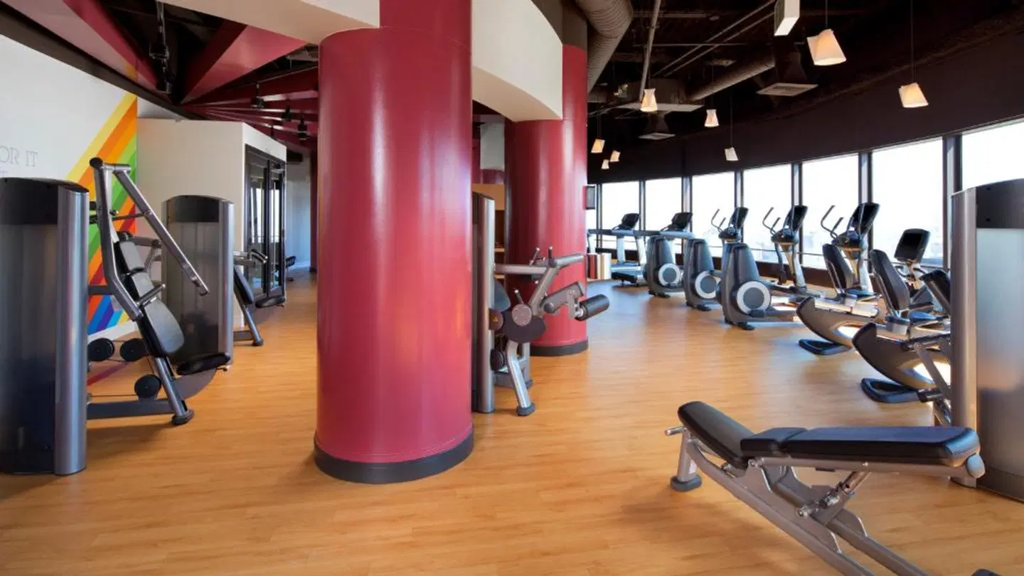 Sheraton Grand Los Angeles SPORTS_AND_LEISURE