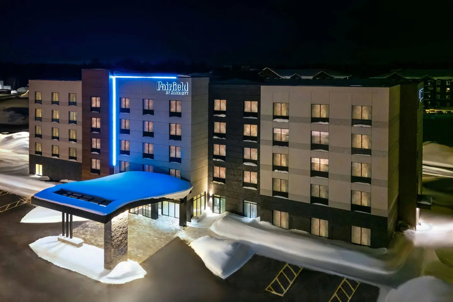 Fairfield by Marriott Inn & Suites Gravenhurst Muskoka EXTERIOR