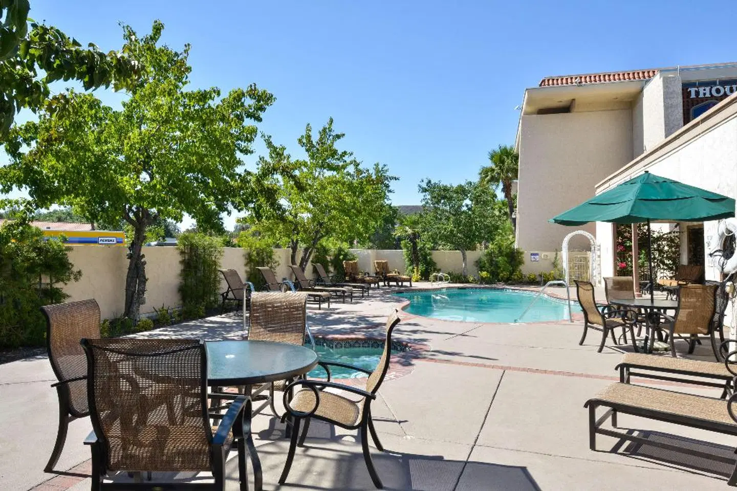 Best Western Plus Thousand Oaks Inn Terrasse