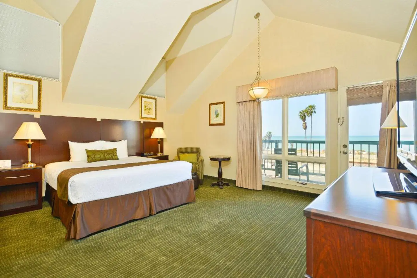 BEST WESTERN PLUS Dana Point Inn by the Sea ROOM_EXAMPLE