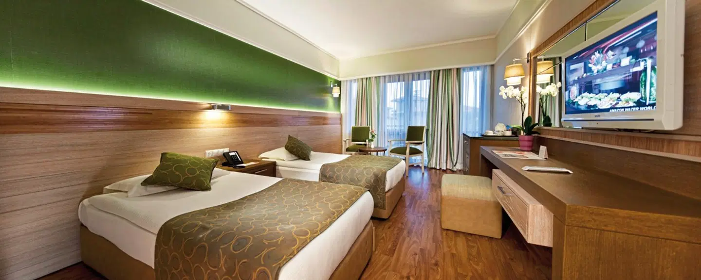 Club Grand Side ROOM_EXAMPLE