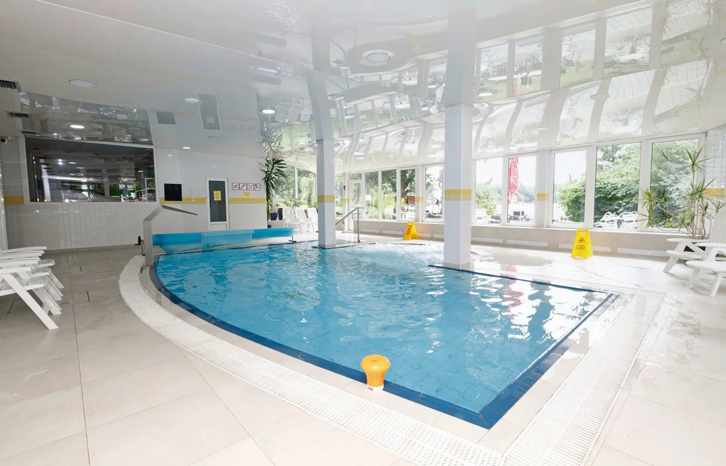 Hotel Riviera Hallenbad