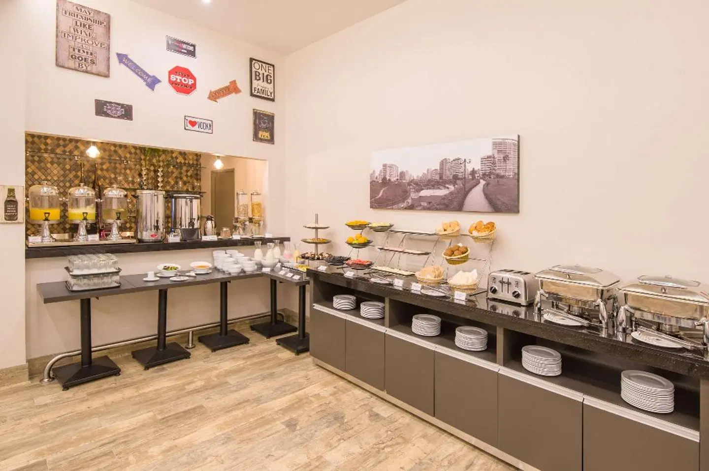 Best Western Plus Posada Royale Hotel & Suites Restaurant