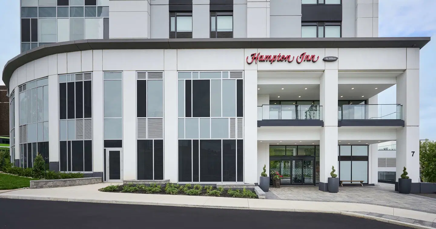 Hampton Inn by Hilton Hamilton EXTERIOR