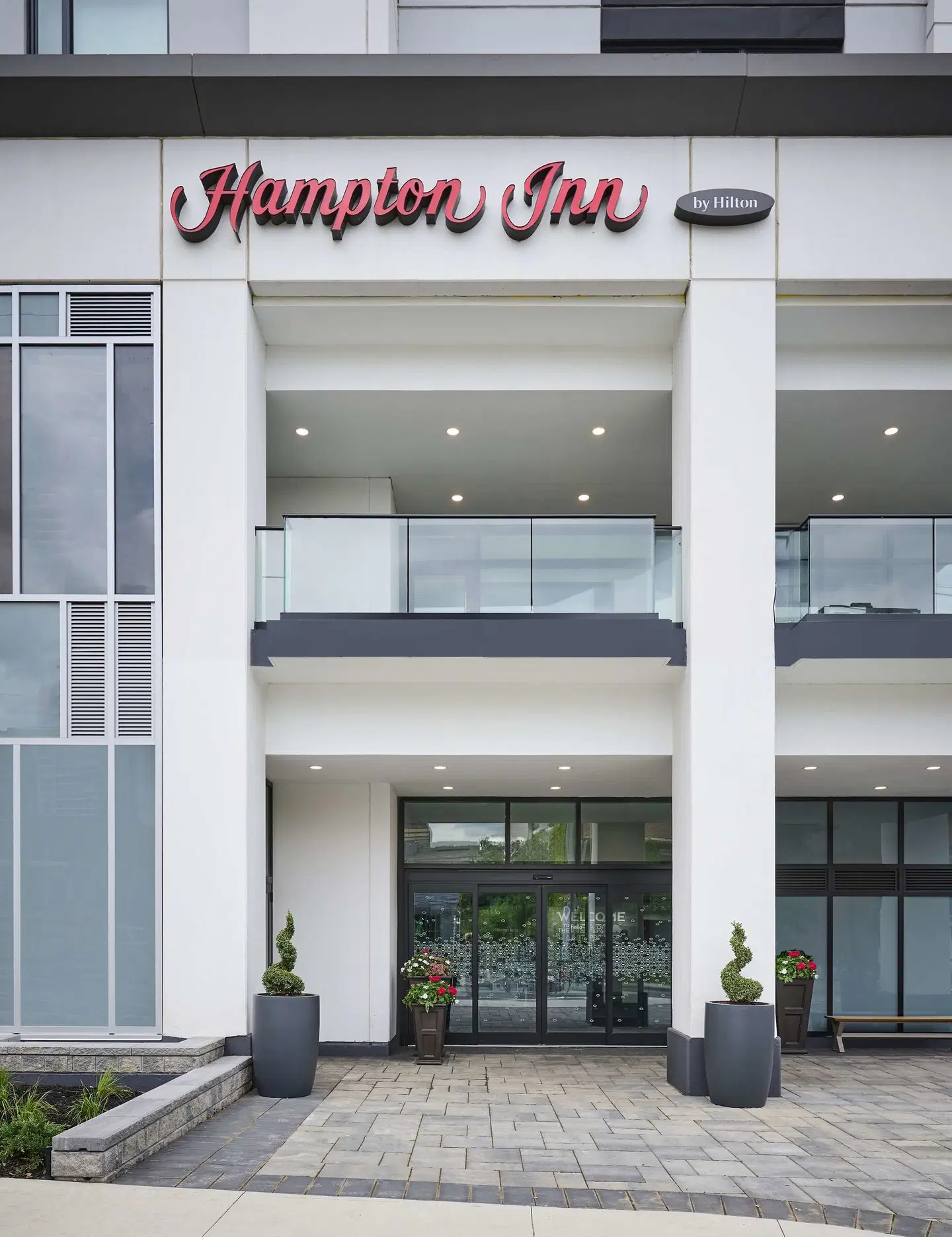 Hampton Inn by Hilton Hamilton EXTERIOR