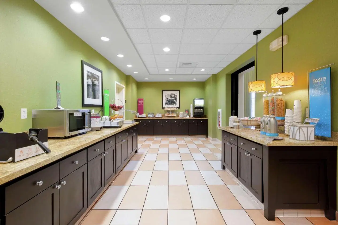 Hampton Inn & Suites San Luis Obispo LOUNGE_LOBBY