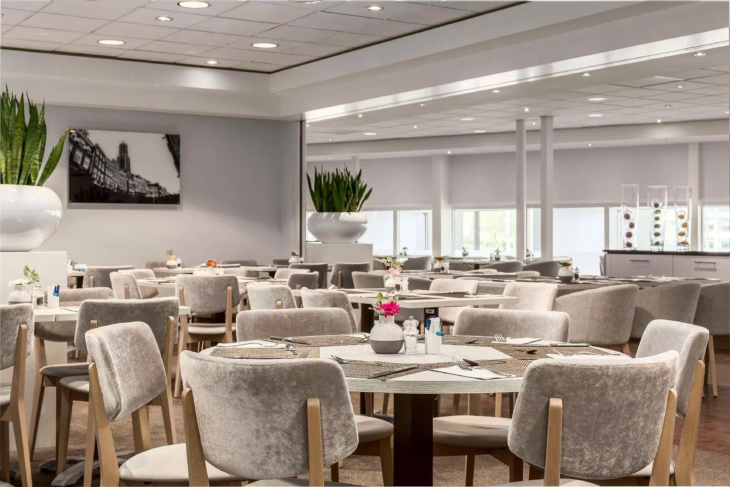 NH Utrecht Restaurant