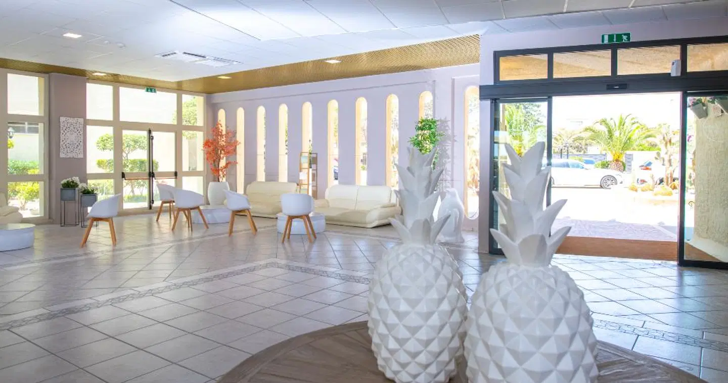 Club Eloro LOUNGE_LOBBY