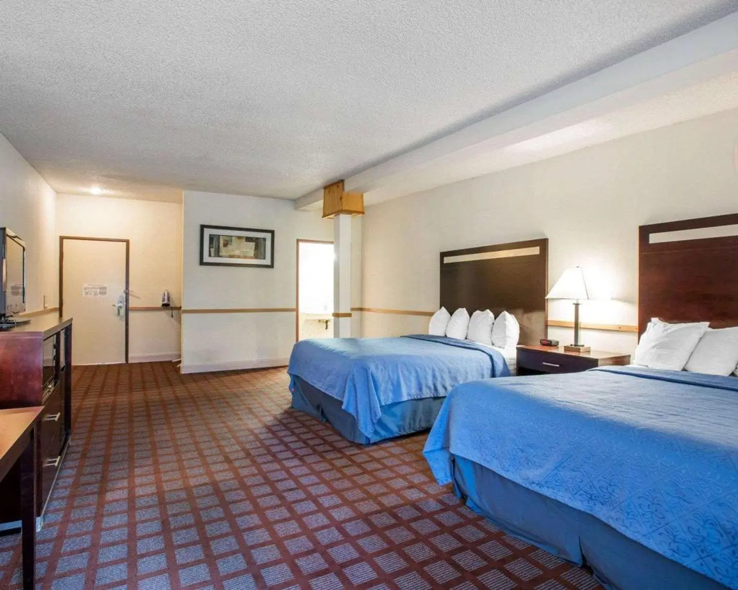 Quality Inn near Mammoth Mountain Ski Resort ROOM_EXAMPLE