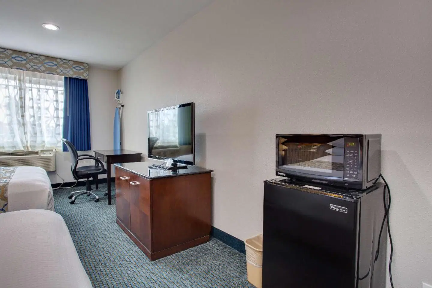 SureStay Plus Hotel by Best Western Chula Vista West ROOM_EXAMPLE