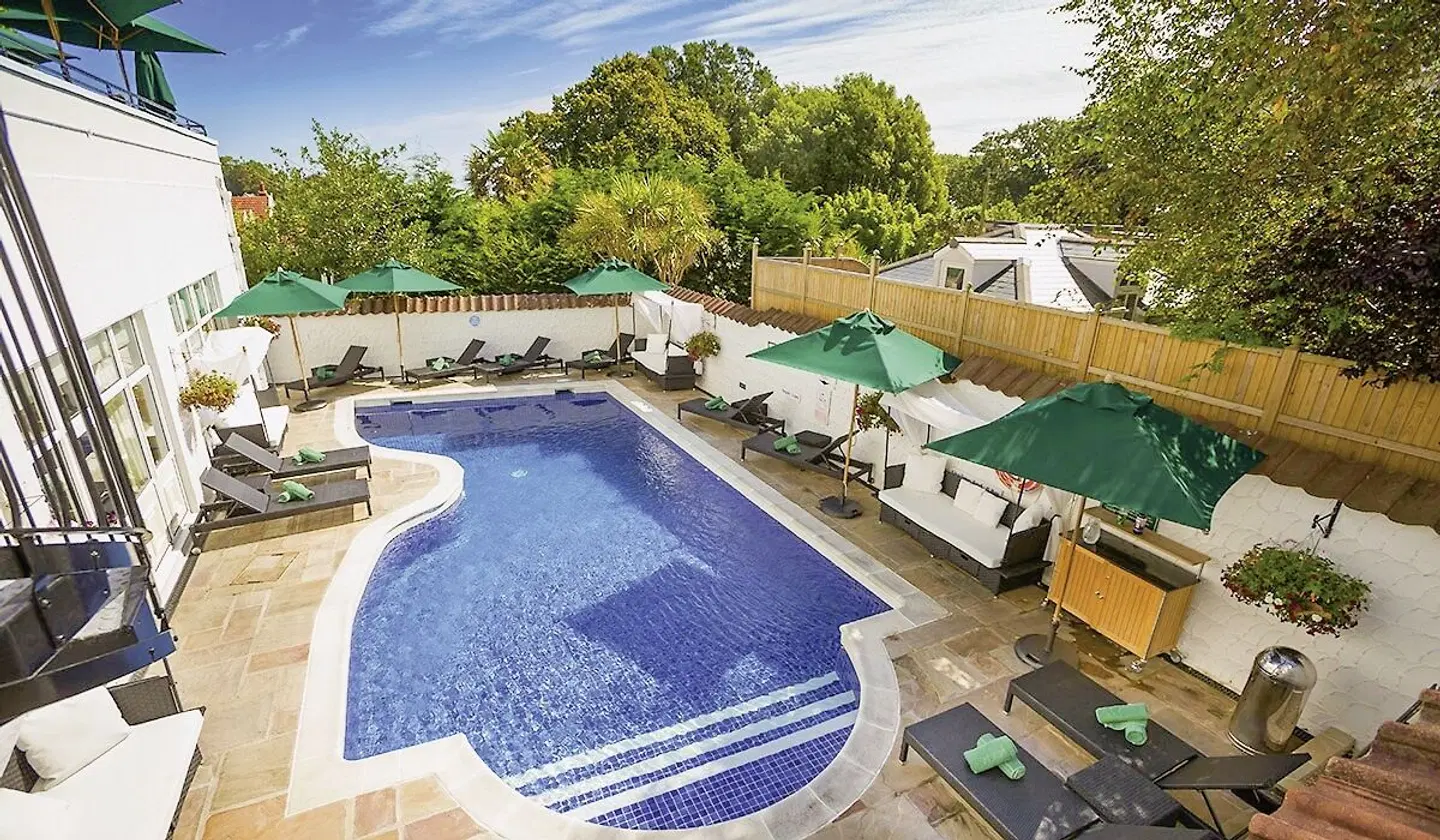 The Duke of Richmond Hotel OUTDOOR_POOL