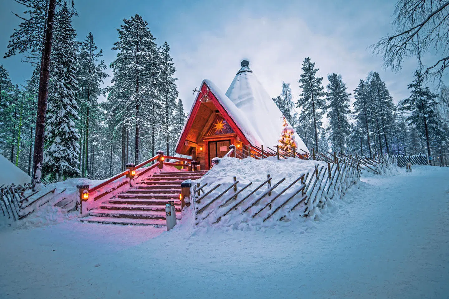 Polarlichtsuche und Weihnachtsmanndorf LANDSCAPE