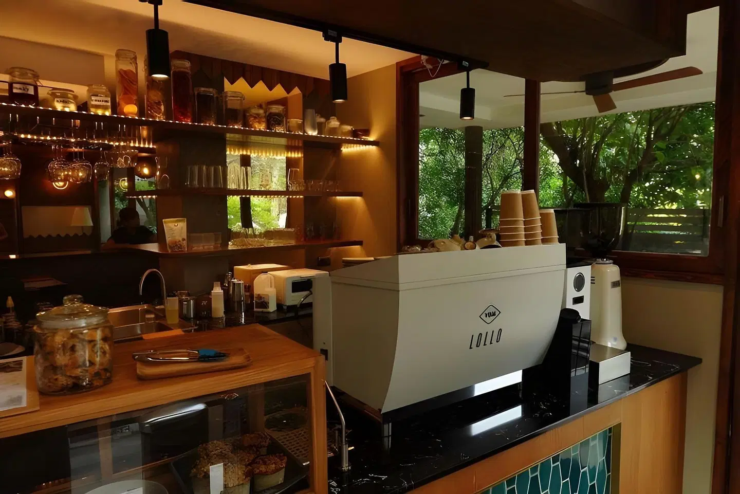 Karaarom Hotel Restaurant