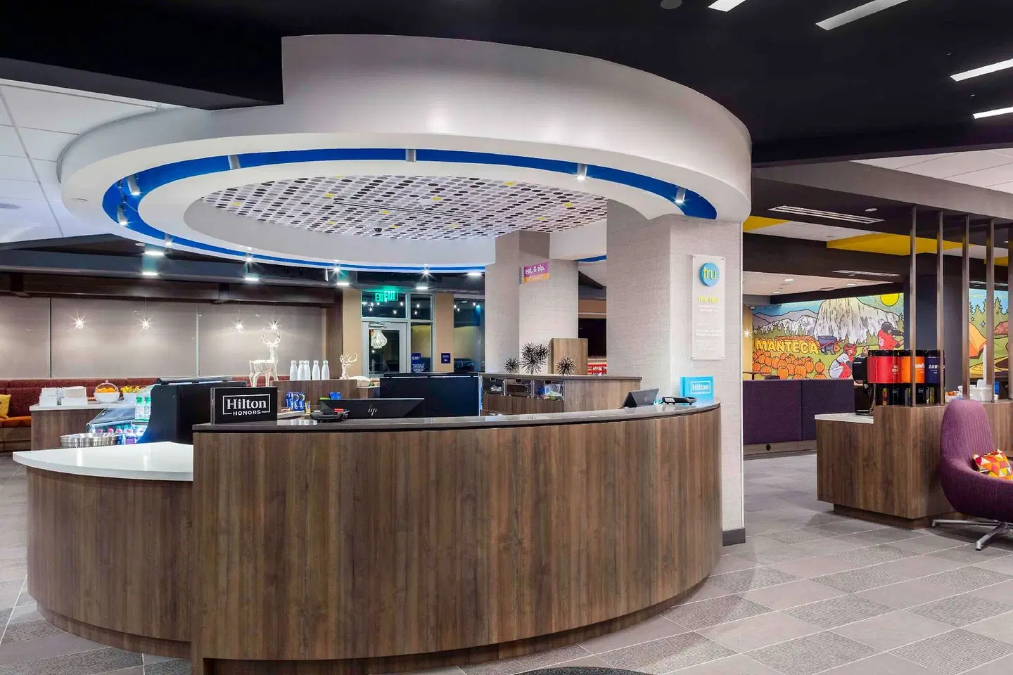 Tru by Hilton Manteca LOUNGE_LOBBY