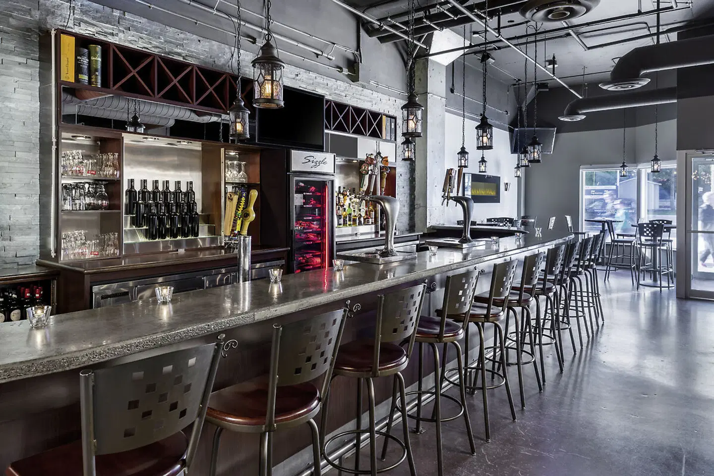 Kingston Market Square Hotel Bar