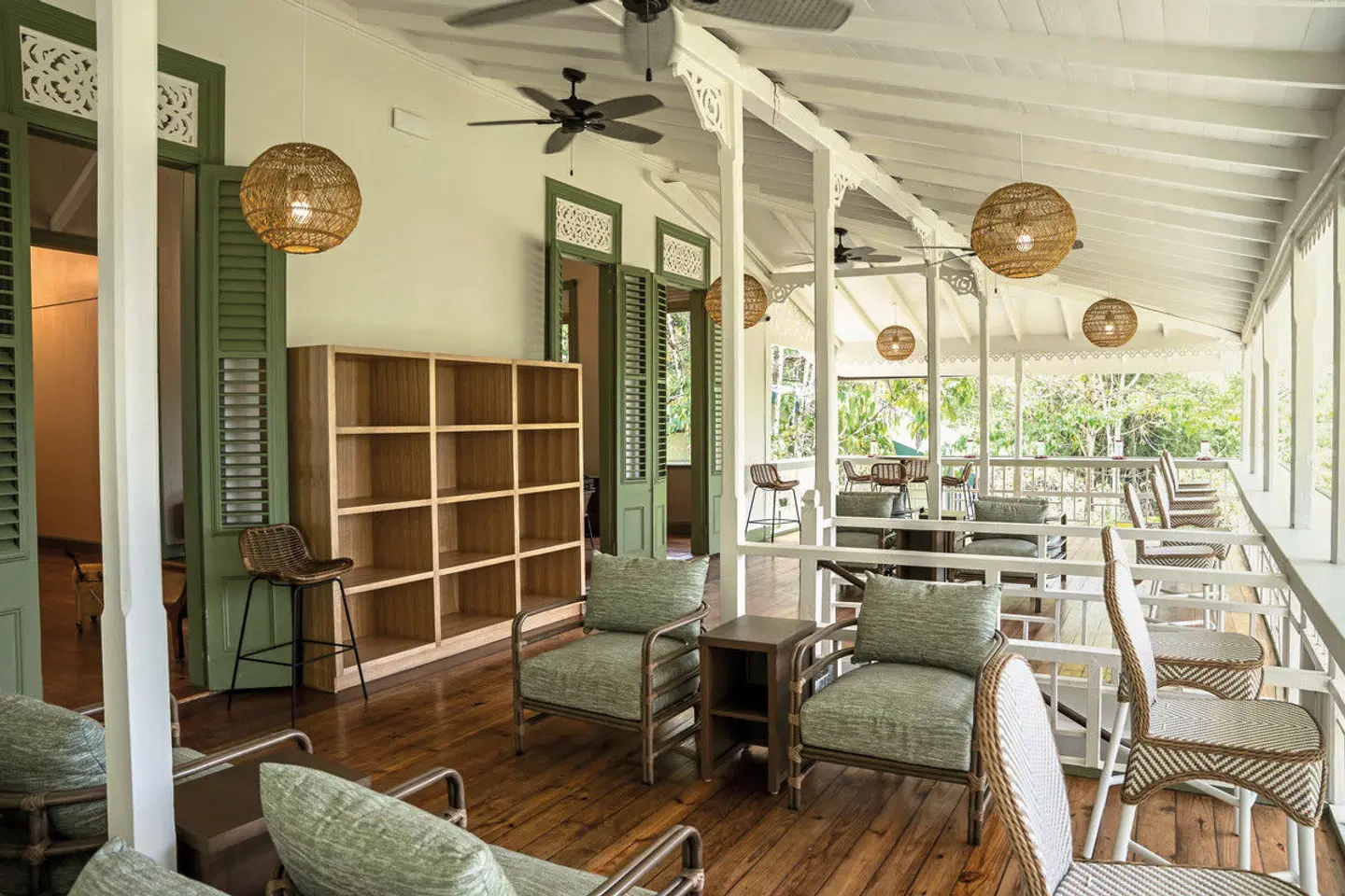 HADCO Experiences at Asa Wright Nature Center LOUNGE_LOBBY