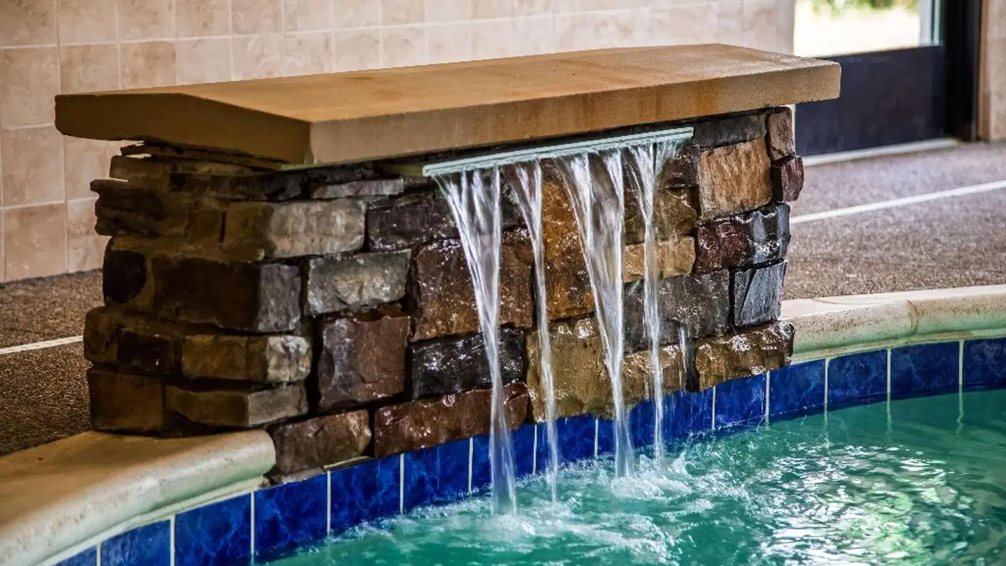 Best Western PLUS Anderson Hallenbad