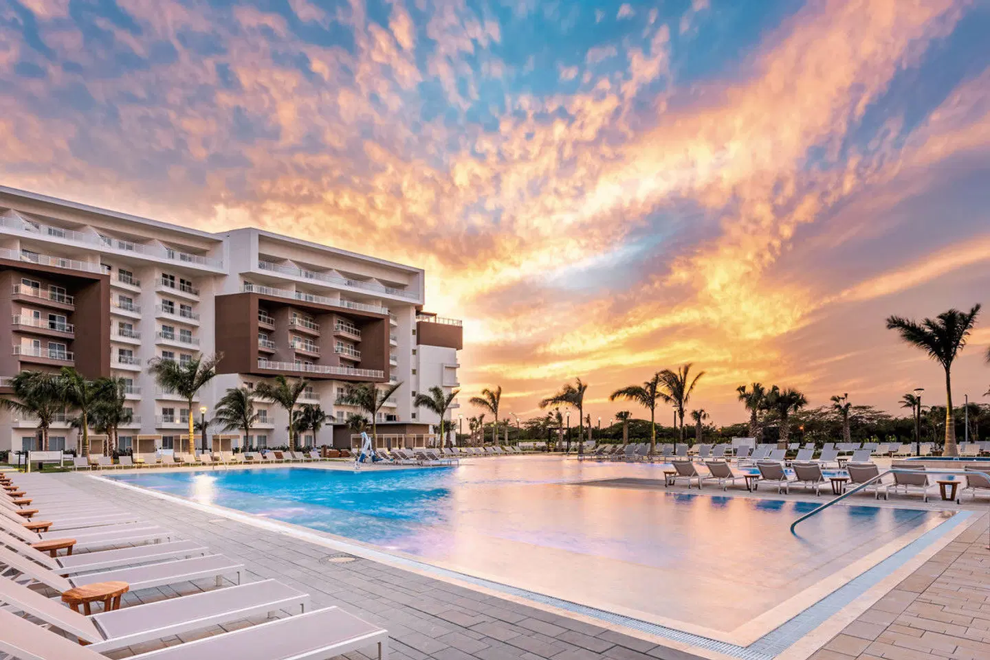 Embassy Suites by Hilton Aruba Resort OUTDOOR_POOL