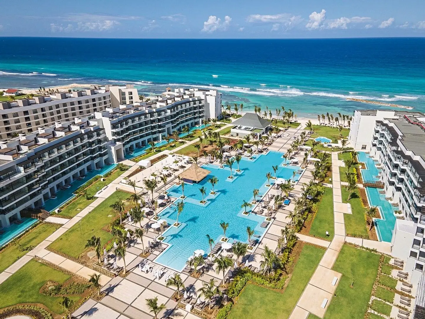 Ocean Eden Bay OUTDOOR_POOL