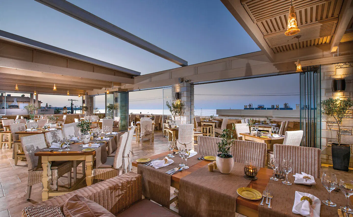 Cactus Royal  Spa & Resort Restaurant