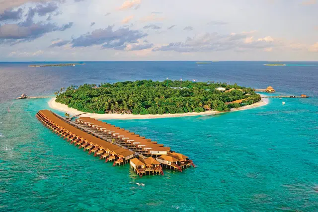 Reethi Faru Resort LANDSCAPE