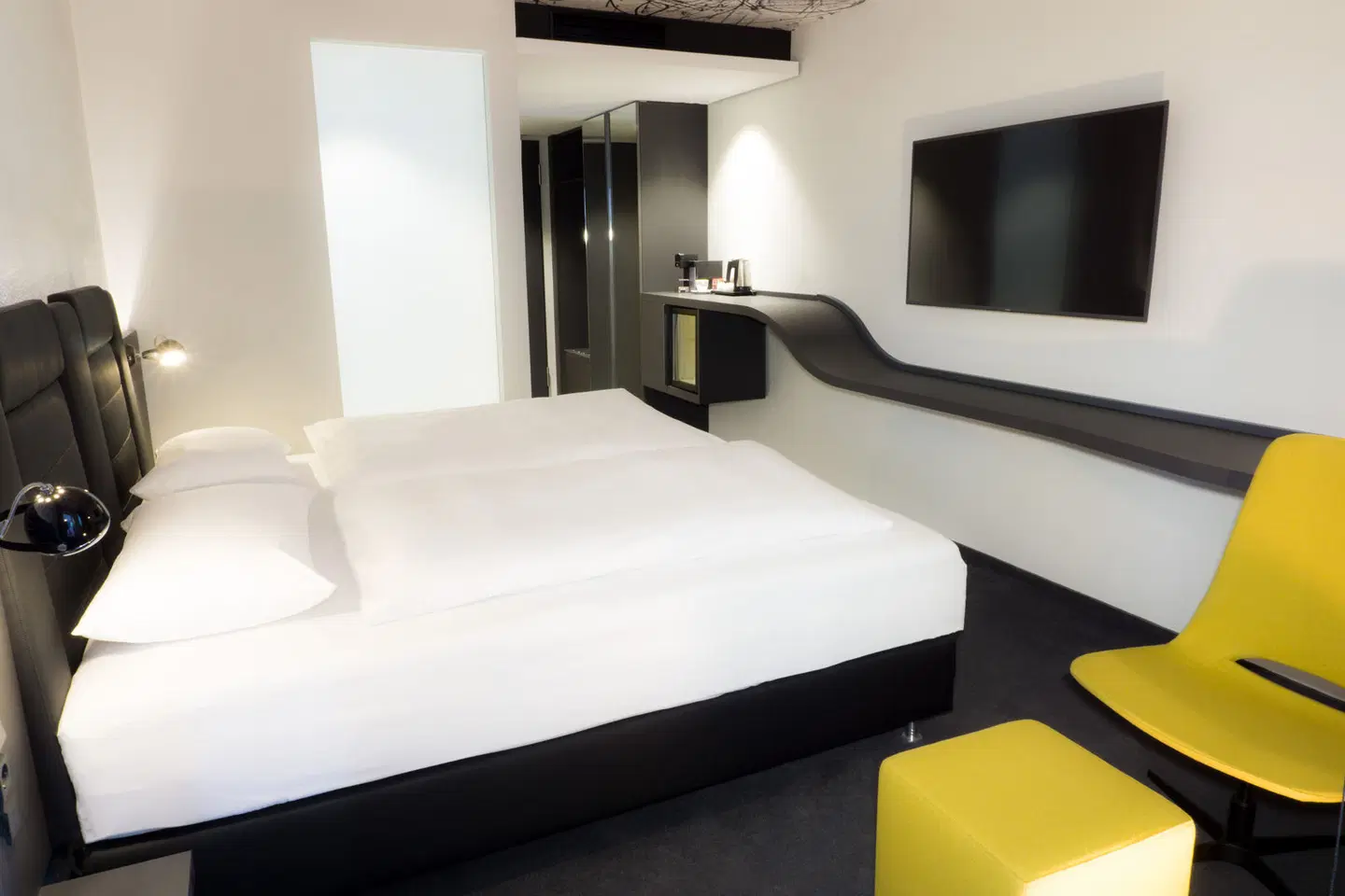 V8 Hotel Köln @MOTORWORLD, an Ascend Hotel Collection Member ROOM_EXAMPLE