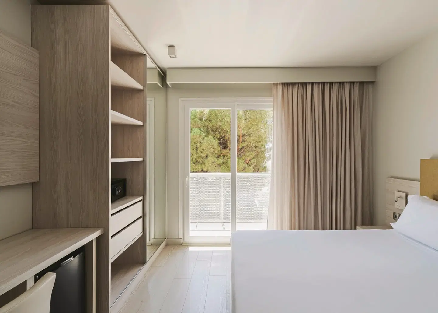 Mediterráneo ROOM_EXAMPLE