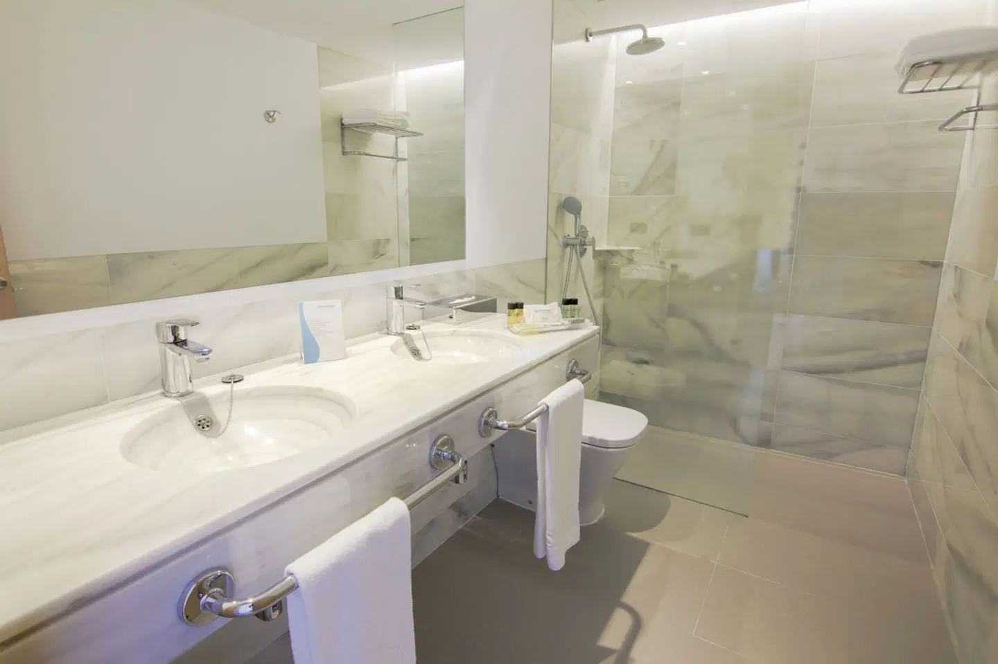 CM Playa del Moro BATHROOM