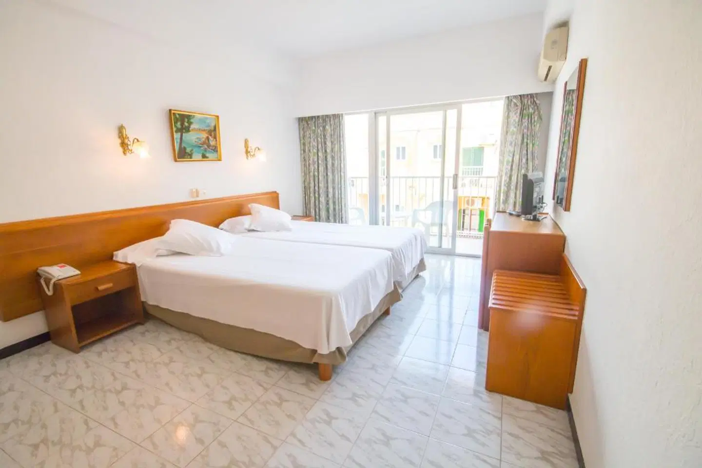 Amic Gala ROOM_EXAMPLE