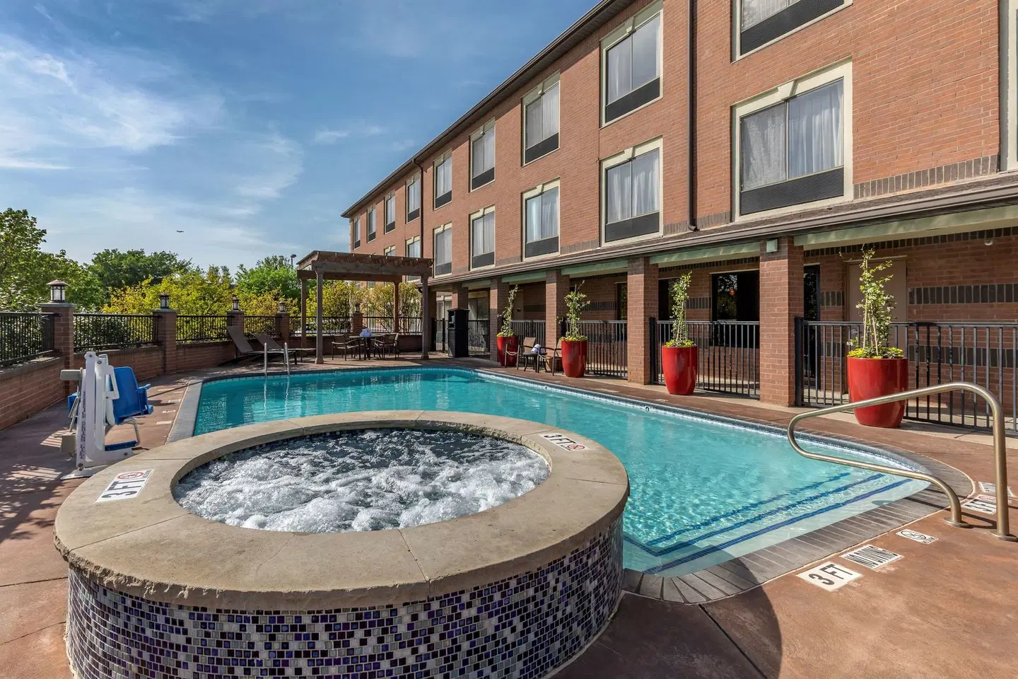 Best Western Plus DFW Airport Suites OUTDOOR_POOL