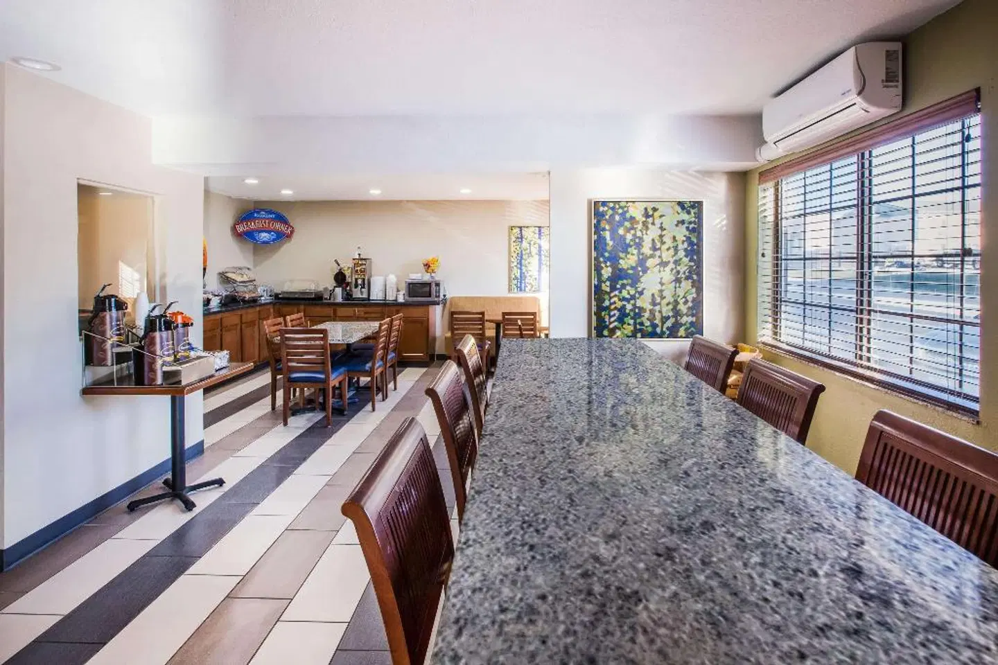 Baymont by Wyndham Cedar Rapids LOUNGE_LOBBY