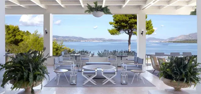 Thalassa Hotel Restaurant