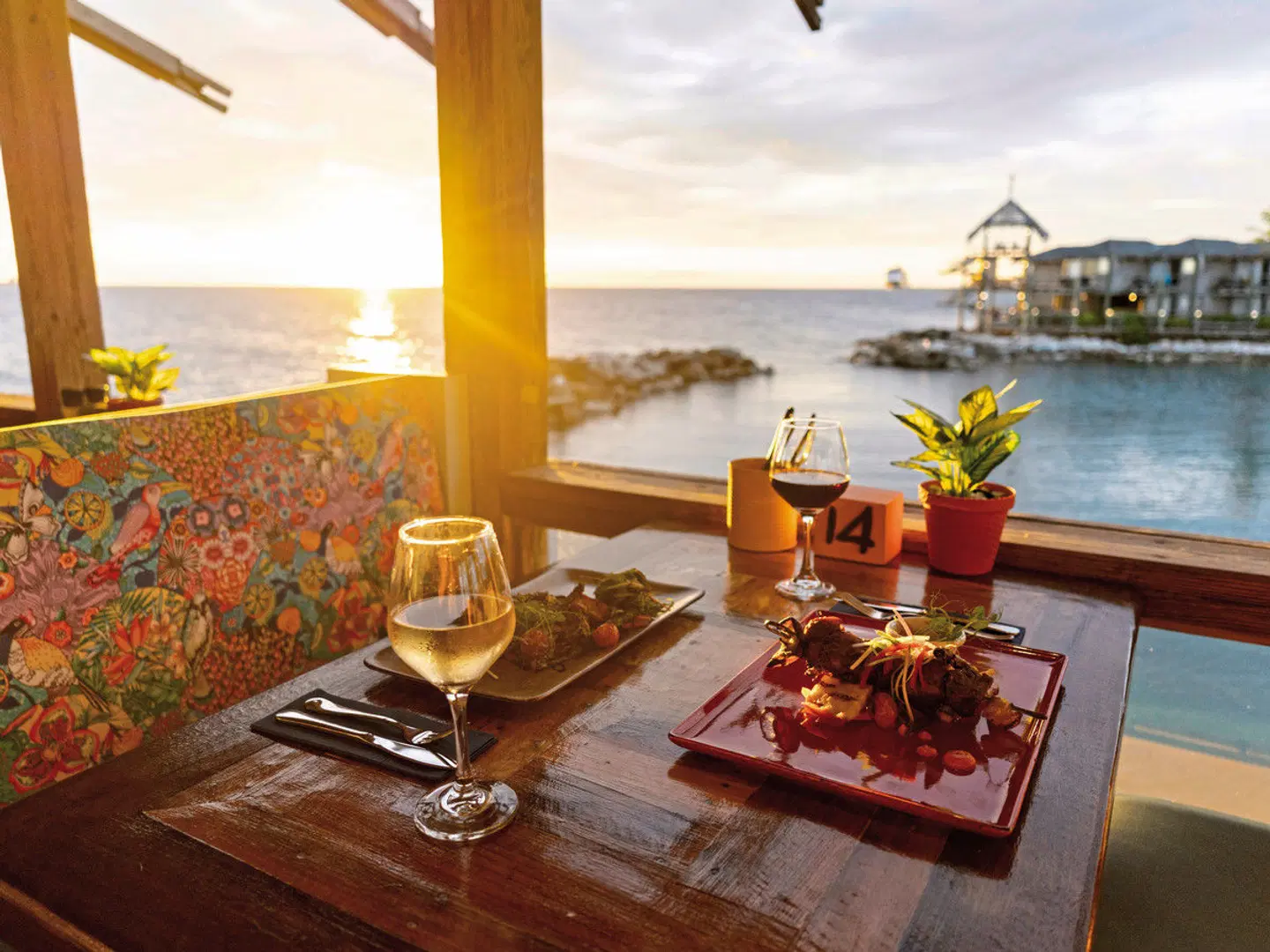 Avila Beach Hotel Restaurant