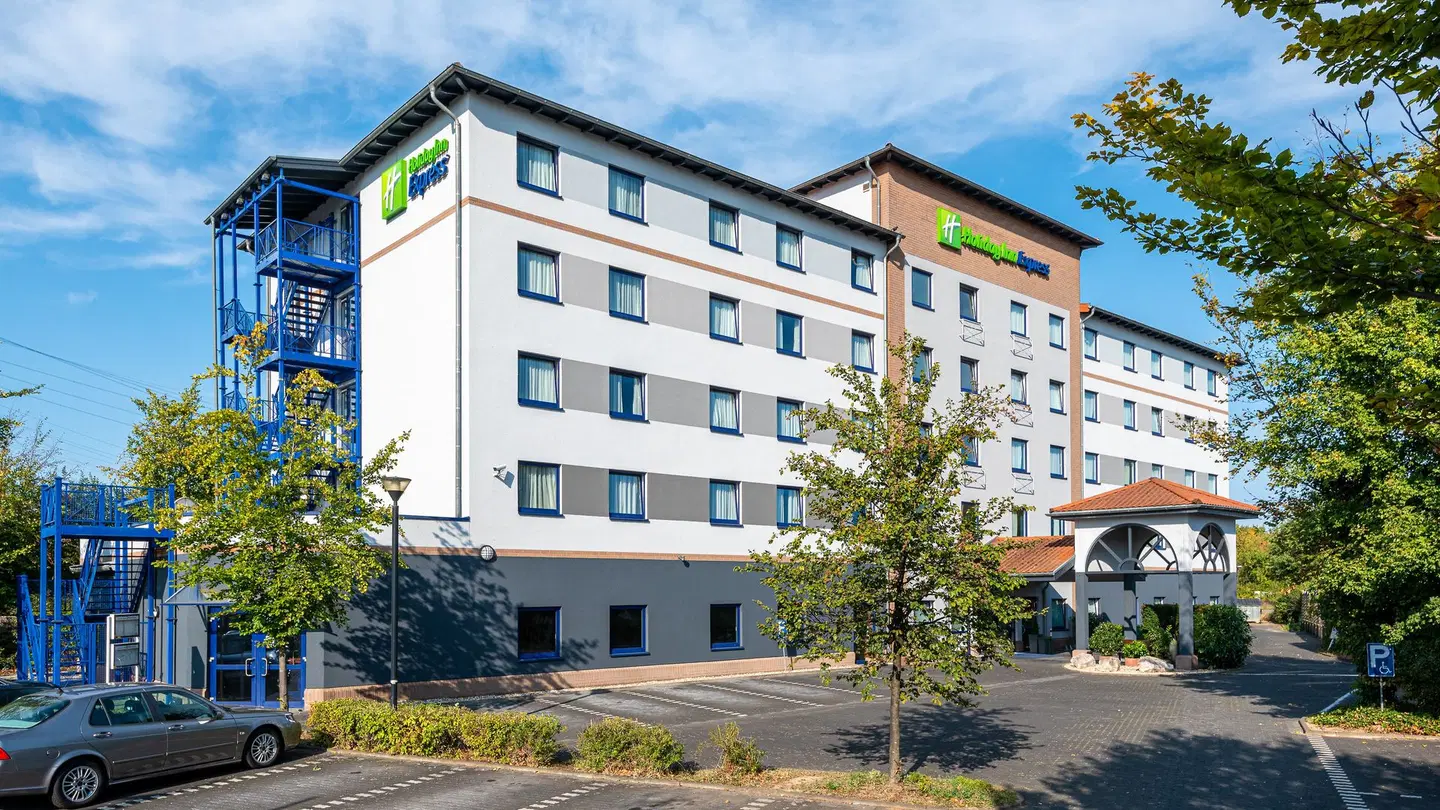Holiday Inn Express Köln-Troisdorf EXTERIOR