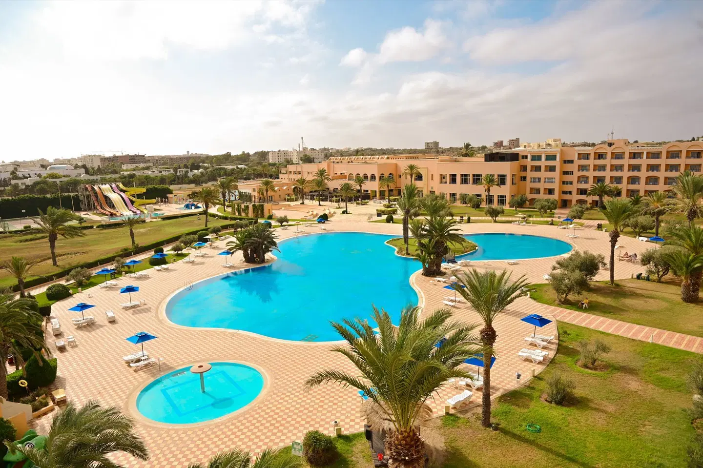 Nour Palace OUTDOOR_POOL