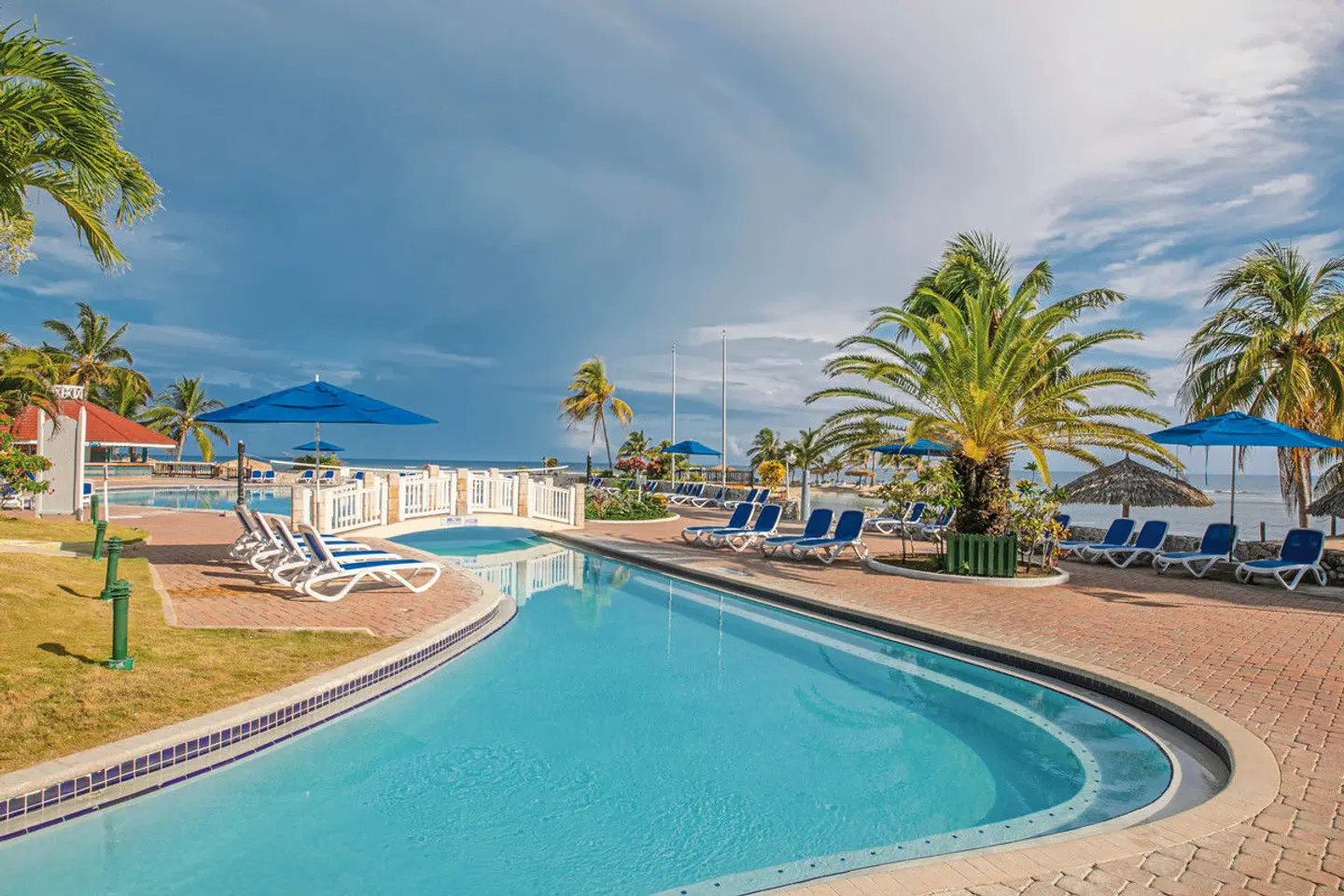 Catalonia Montego Bay OUTDOOR_POOL